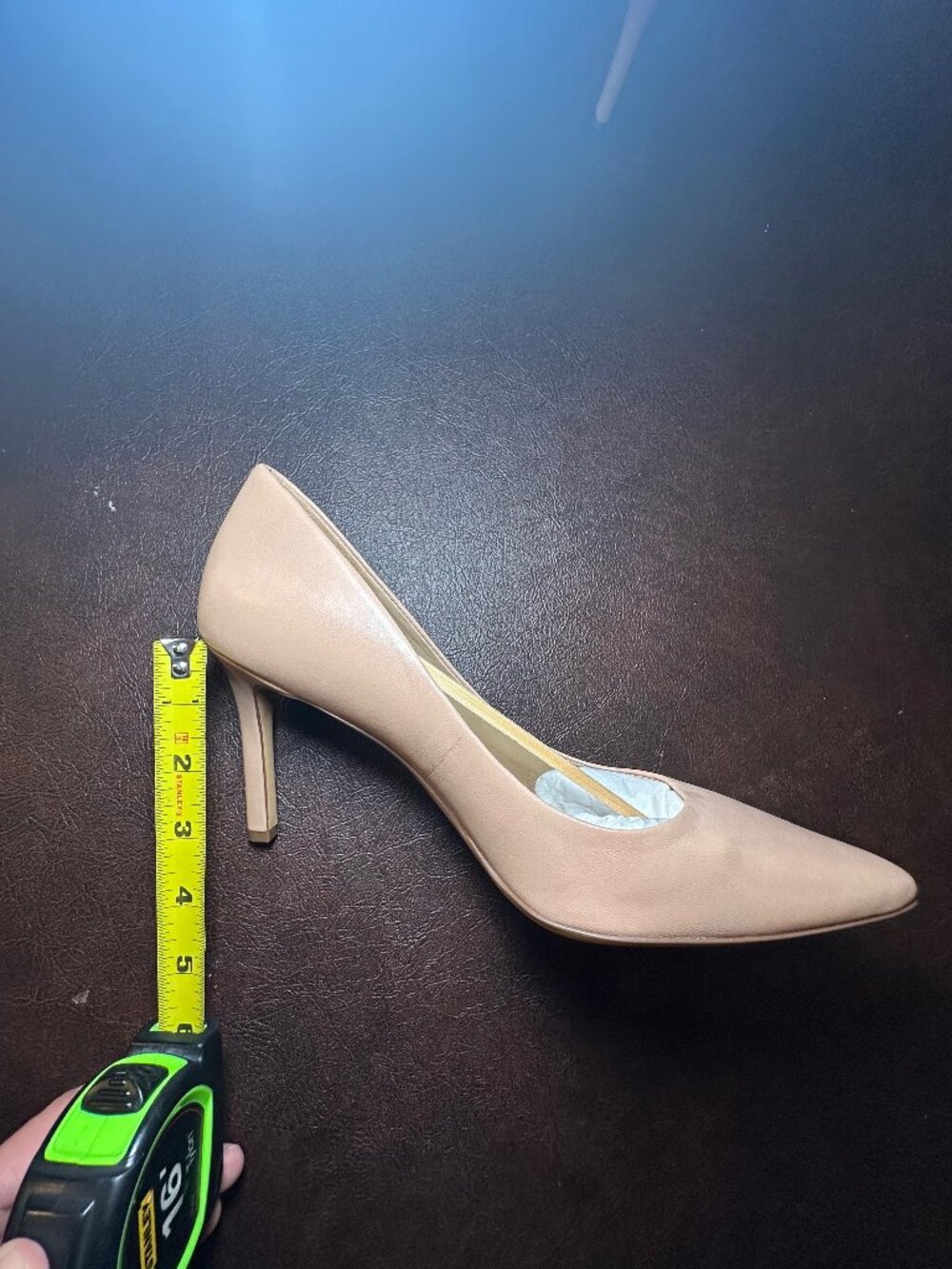 NWB Naturalizer Anna pumps in nude leather, featuring a pointed toe. Size 9.5 - Picture 6 of 6